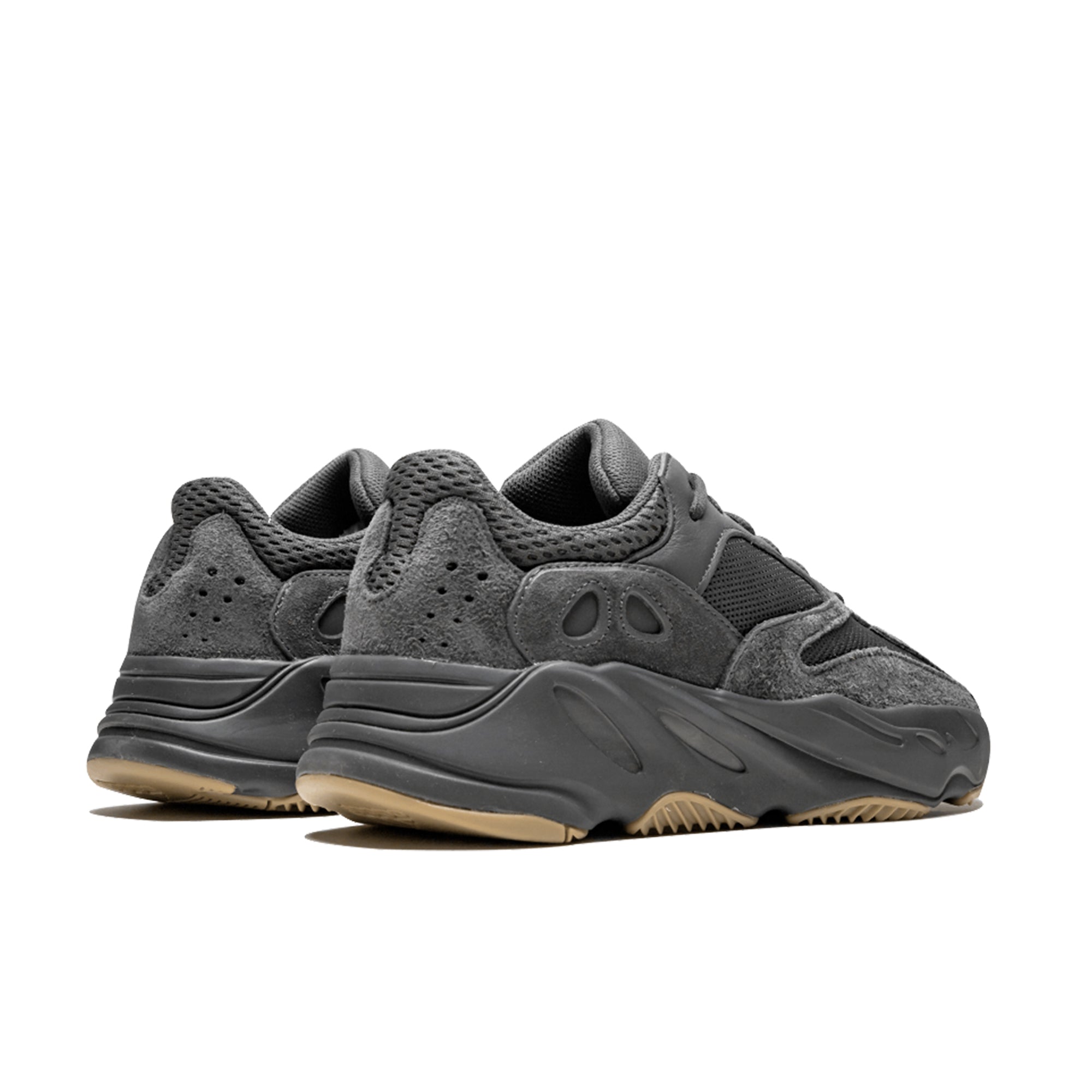 New yeezy 700 all on sale black