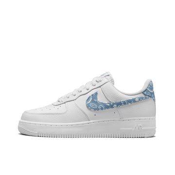 Nike Air Force 1 Low Essential Blanc Porté Bleu Paisley